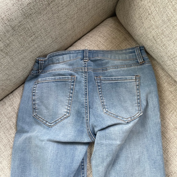 Low rise flare jean - Picture 4 of 5